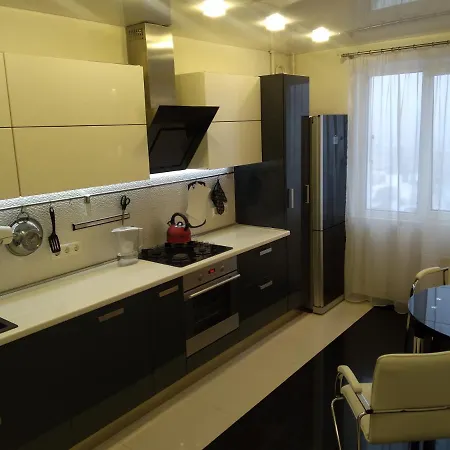 Уютная Трёхкомнатная Квартира С Красивым Видом Apartment *